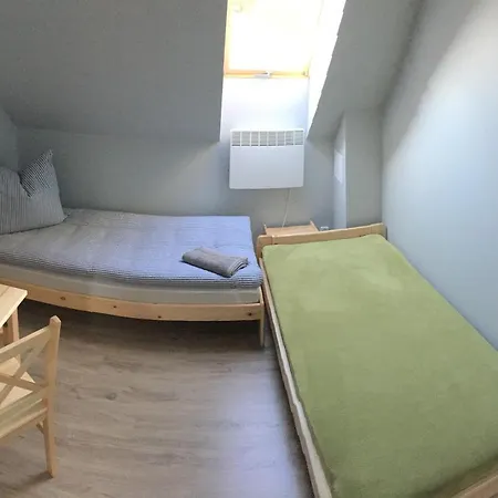 Przystan Hostel *
